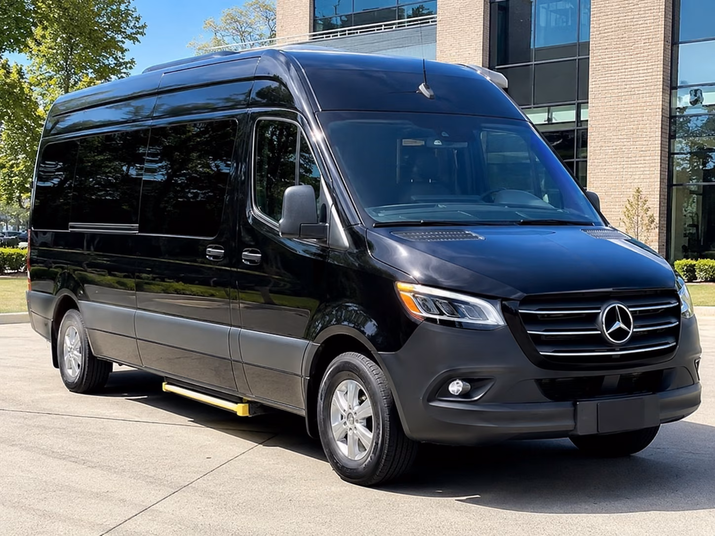 blog rent a bus to kia forum hero