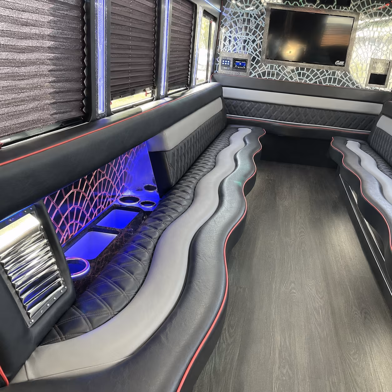 book your inglewood prom bus early the calendar fills fast