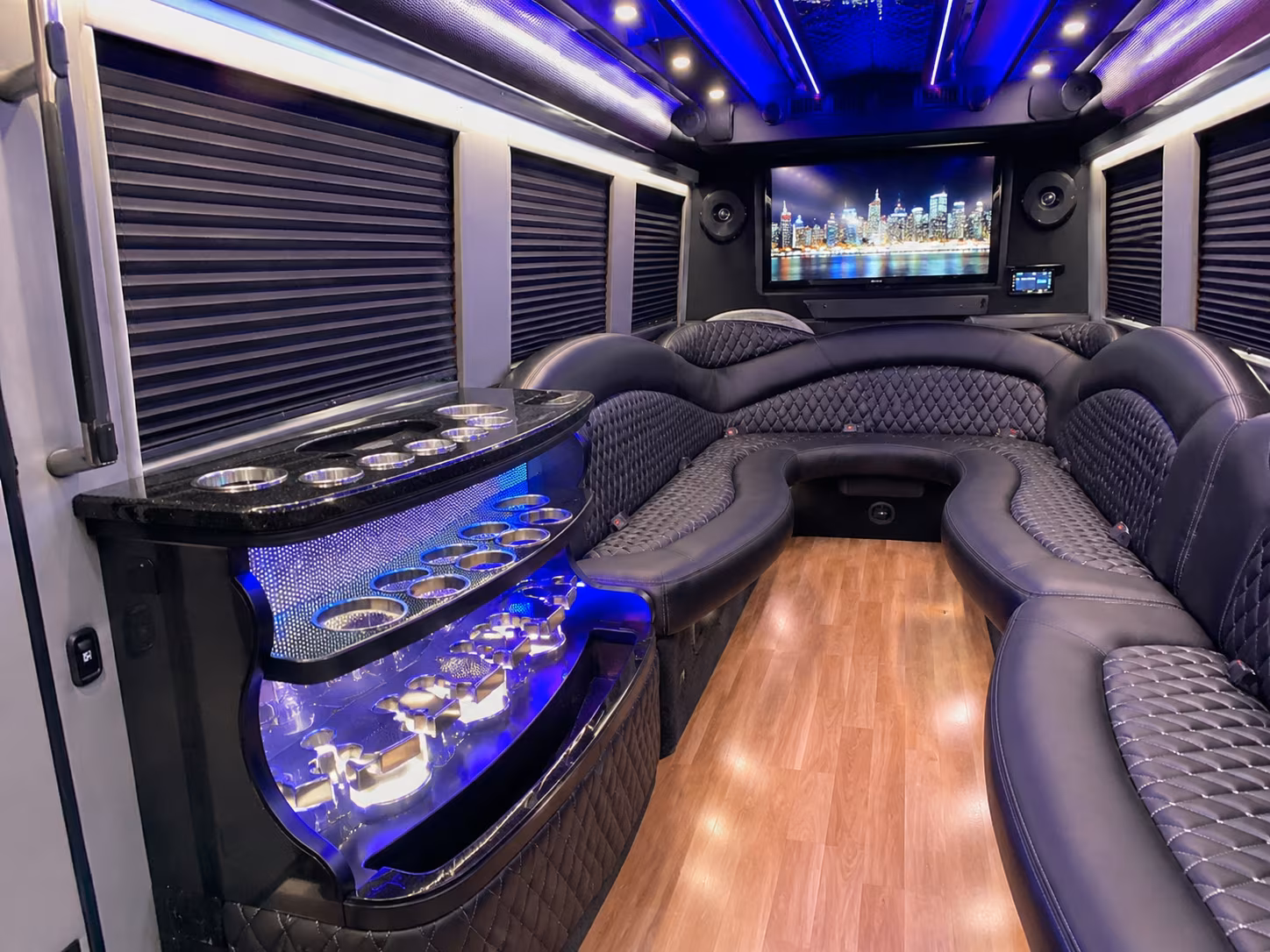 corporate group airport shuttle buses in inglewood california