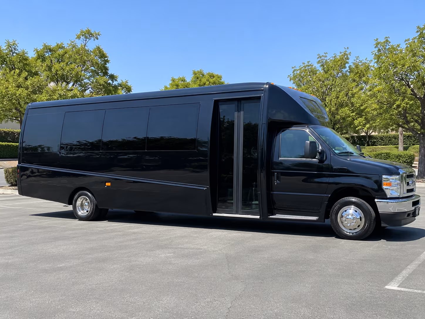 executive minibus rentals for corporate groups across the south bay