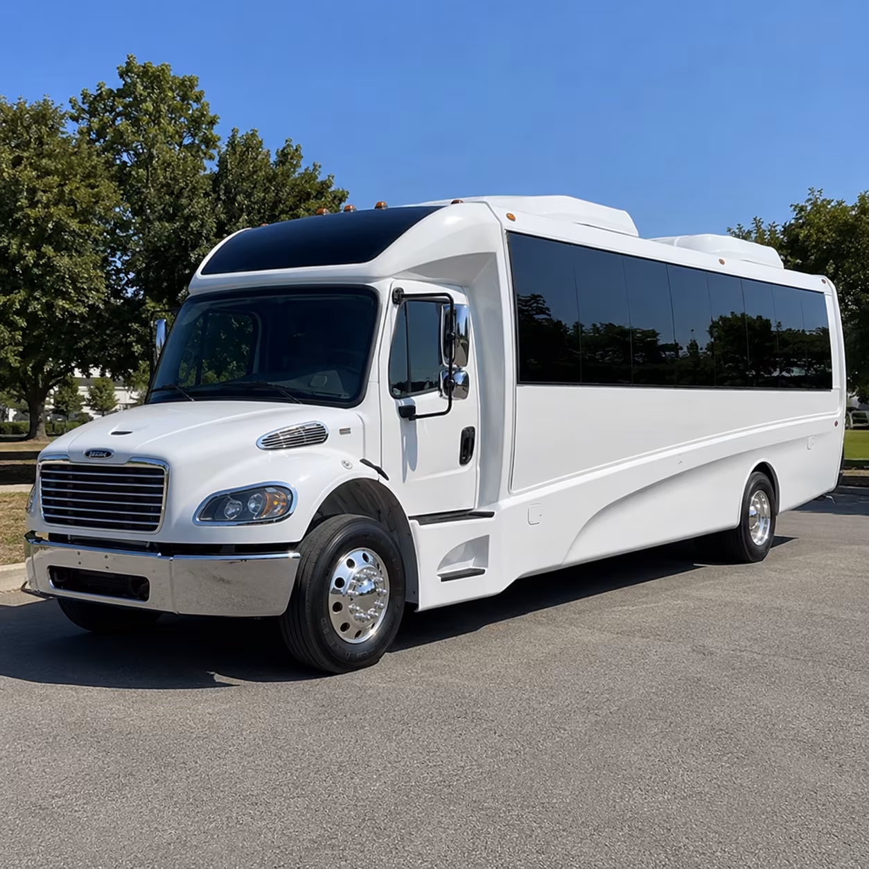 inglewood 28 passenger minibus